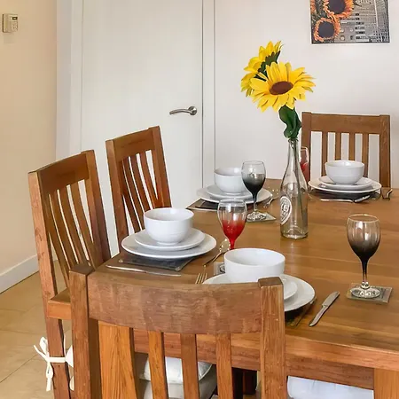 Auntie Mary's * Kildwick